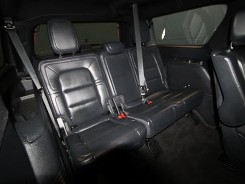 Used 2024 Lincoln Navigator L Reserve AWD/4WD image 28