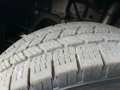 Used 2022 Ford Transit 150 Medium Roof image 10