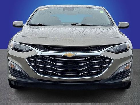 Used 2024 Chevrolet Malibu LT FWD image 2