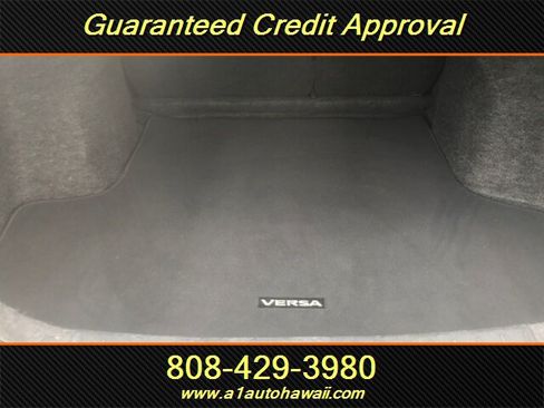 Used 2016 Nissan Versa SV FWD image 7
