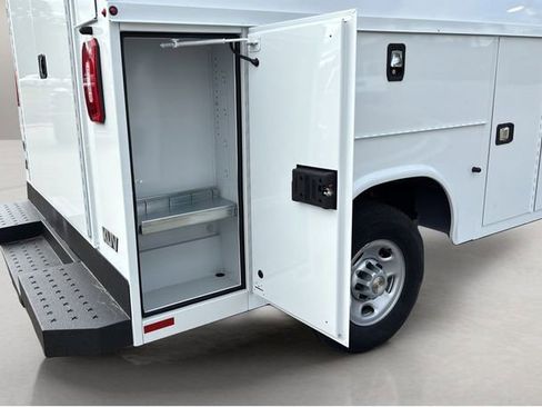 New 2025 Chevrolet Express 3500 Work Van w/ Power Convenience Package image 10