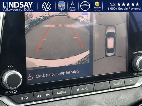 Used 2021 Nissan Sentra SR w/ SR Premium Package image 16