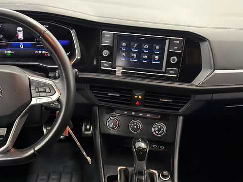 Used 2023 Volkswagen Jetta Sport image 16