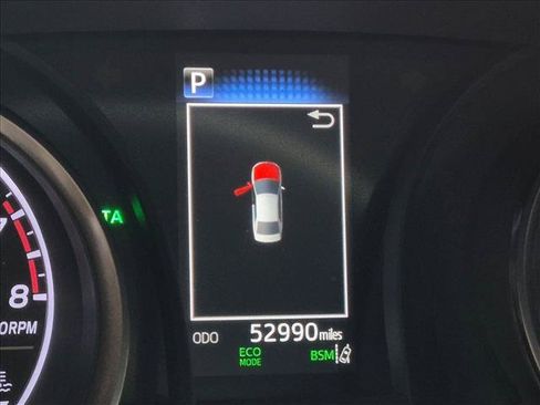 Used 2022 Toyota Camry SE w/ Convenience Package FWD image 10