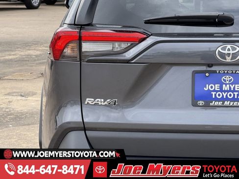 Used 2025 Toyota RAV4 XLE w/ Weather Package image 10