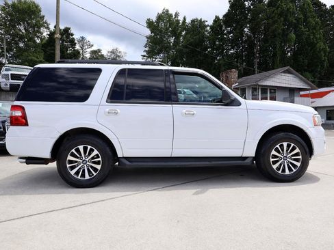 Used 2017 Ford Expedition XLT RWD image 8