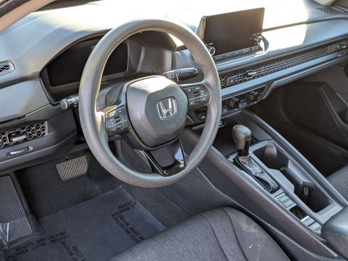 Used 2023 Honda Accord EX image 4