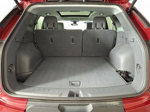 Used 2019 Chevrolet Blazer LT w/ Sun and Wheels Package image 30