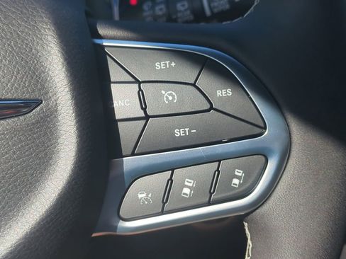 New 2026 Chrysler Pacifica Limited AWD/4WD image 29