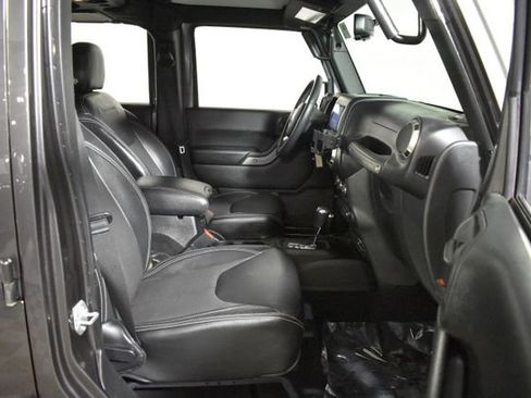 Used 2018 Jeep Wrangler Unlimited Sport AWD/4WD image 30