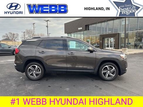 Used 2020 GMC Terrain SLT w/ Preferred Package image 3