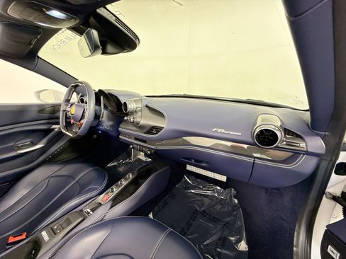 Certified 2022 Ferrari F8 Tributo RWD image 24