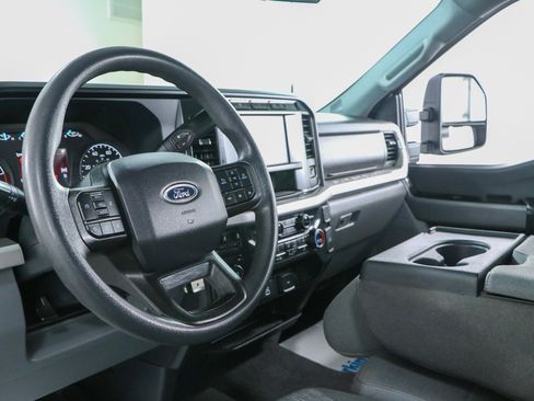 Used 2024 Ford F250 XLT w/ FX4 Off-Road Package AWD/4WD image 23
