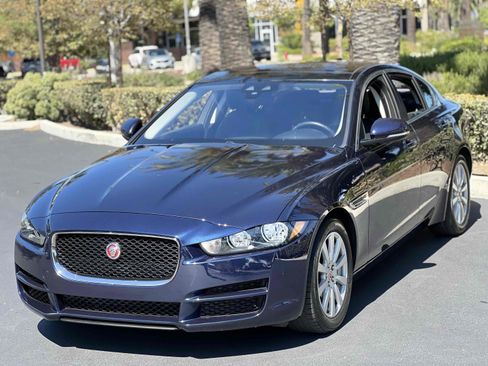 Used 2019 Jaguar XE image 91