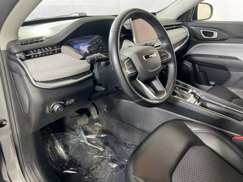 Used 2022 Jeep Compass Latitude w/ Convenience Group image 9