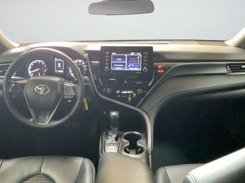 Used 2024 Toyota Camry SE FWD image 12