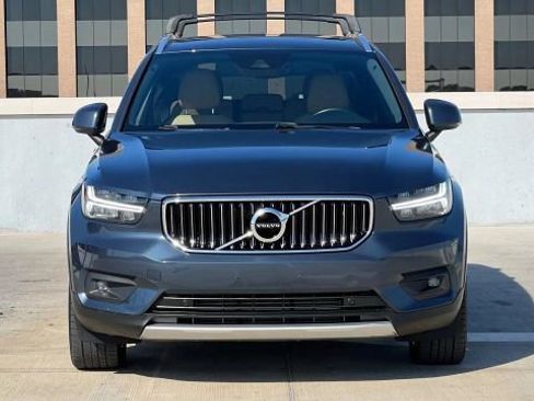 Used 2019 Volvo XC40 T5 Inscription image 4