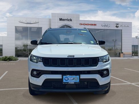 Used 2026 Jeep Compass Limited AWD/4WD image 3