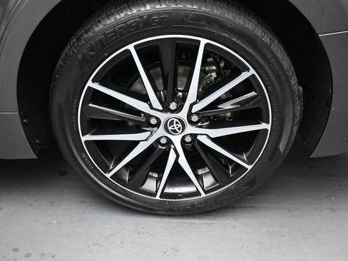 Used 2023 Toyota Camry SE image 17