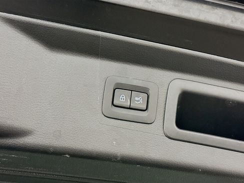 Used 2025 MAZDA CX-50 AWD 2.5 S w/ Premium Plus Pkg image 32