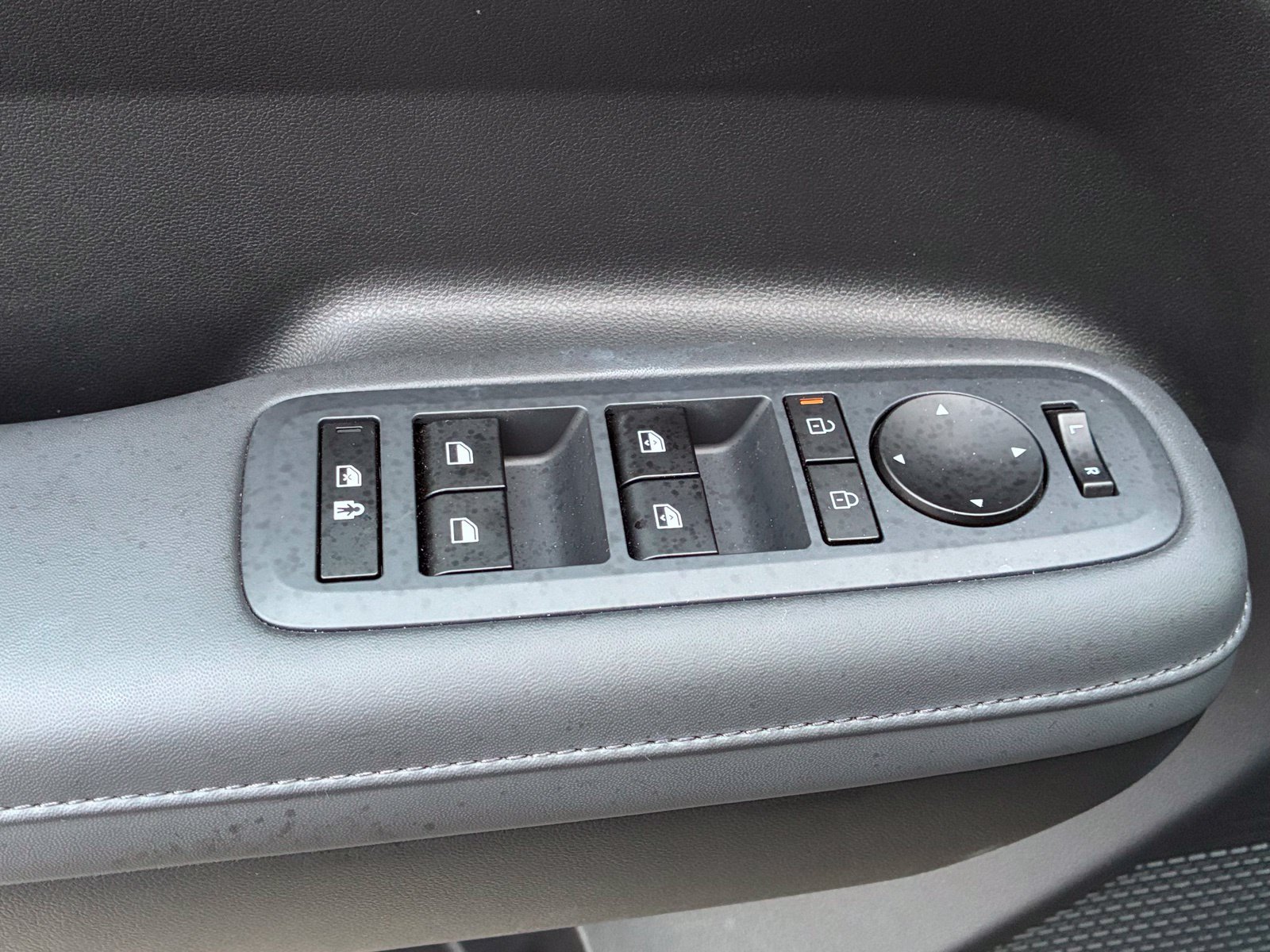Certified 2026 Hyundai Santa Fe SEL FWD image 12
