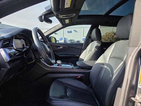 Used 2020 Audi Q8 Prestige image 18