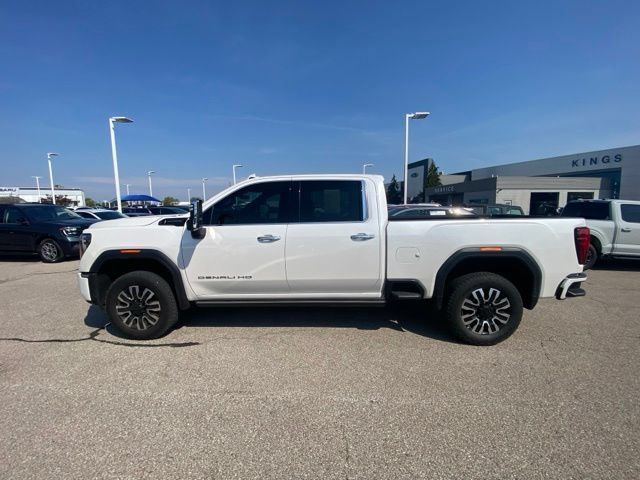 Used 2025 GMC Sierra 2500 Denali Ultimate AWD/4WD image 8