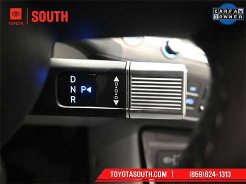 Used 2024 Hyundai Kona Limited image 18