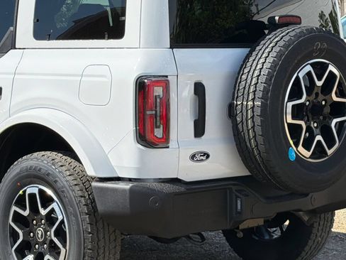New 2026 Ford Bronco Outer Banks AWD/4WD image 7