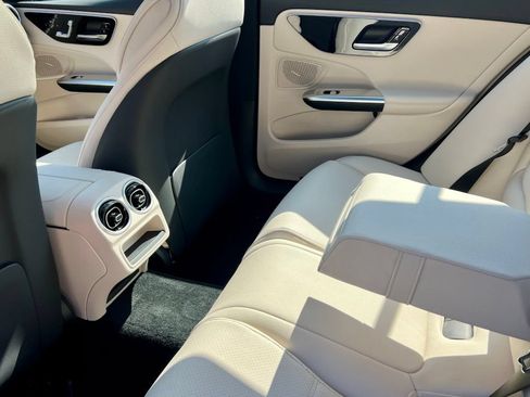 Certified 2026 Mercedes-Benz C 300 4MATIC Sedan image 20