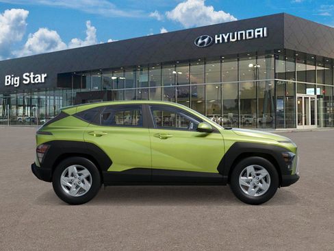 New 2026 Hyundai Kona SE image 7