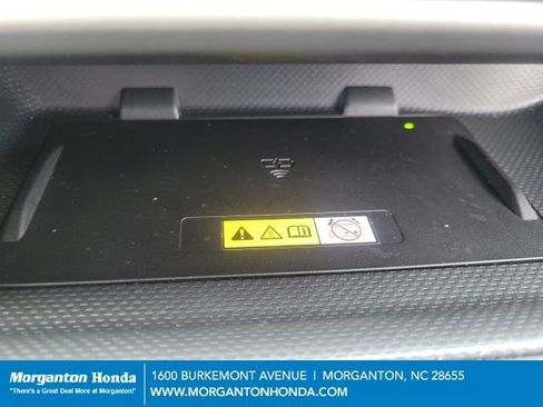 Used 2023 Toyota Highlander XLE FWD image 22