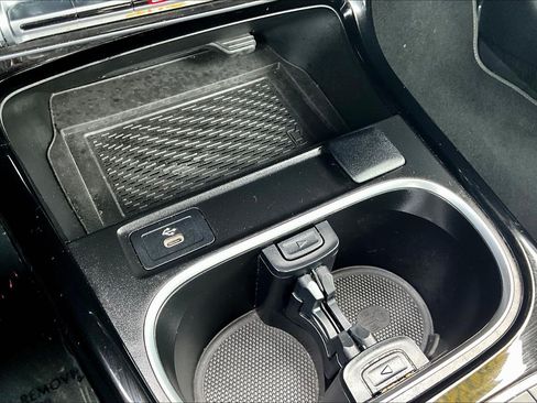 Used 2025 Mercedes-Benz CLA 250 image 26