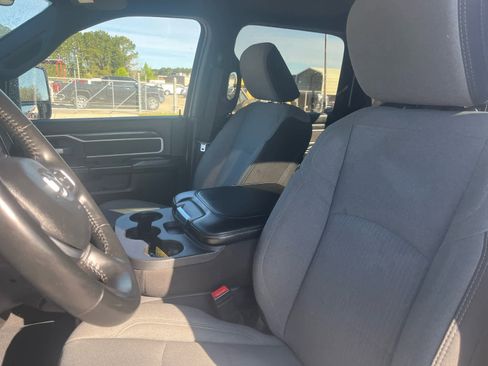 Used 2024 RAM 3500 Big Horn image 27