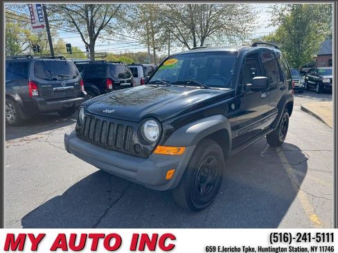 Used 2006 Jeep Liberty Sport AWD/4WD image 8