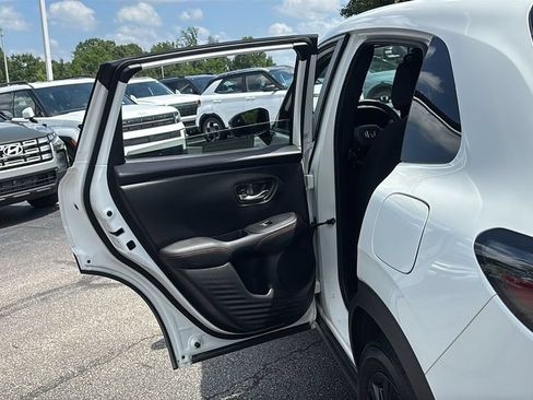 Used 2024 Honda HR-V Sport image 27