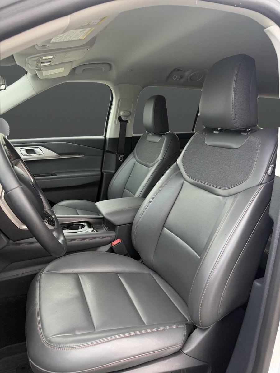 Used 2026 Ford Explorer Active w/ Active Comfort Package AWD/4WD image 10