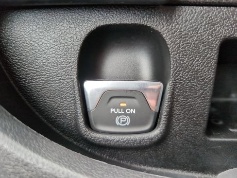 Used 2022 RAM ProMaster 2500 w/ Convenience Group FWD image 36