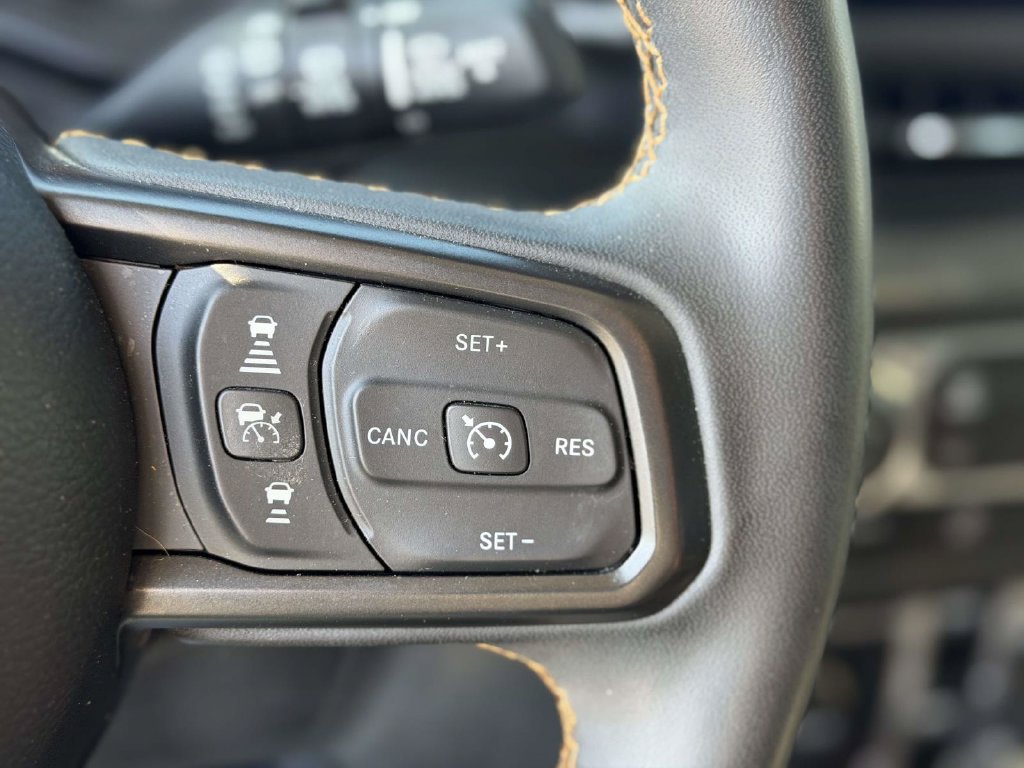 Used 2024 Jeep Wrangler Unlimited Sport AWD/4WD image 27
