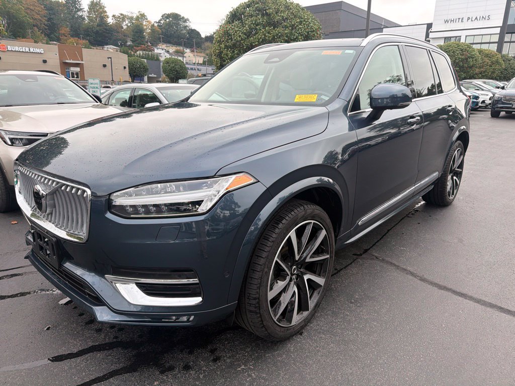 Used 2025 Volvo XC90 B5 Plus w/ Protection Package AWD/4WD image 1