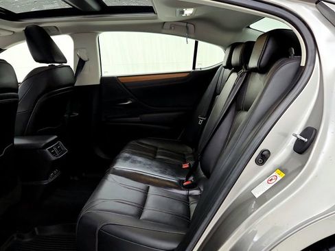 Used 2019 Lexus ES 350 w/ Accessory Package 2 FWD image 21