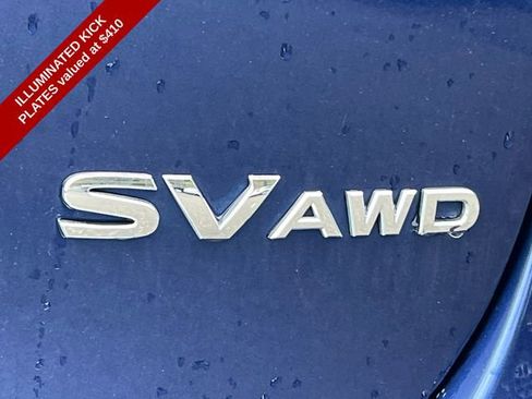 Used 2021 Nissan Rogue Sport SV image 2