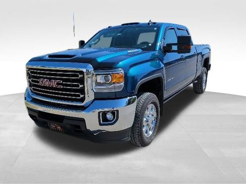 Used 2018 GMC Sierra 2500 SLE w/ SLE Preferred Package AWD/4WD image 7