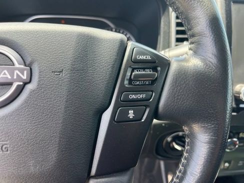 Used 2022 Nissan Frontier SV AWD/4WD image 17
