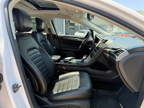 Used 2013 Ford Fusion SE FWD image 10