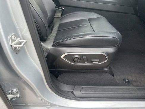 Used 2024 Jeep Wagoneer Series II w/ Flexible Seating Group image 33