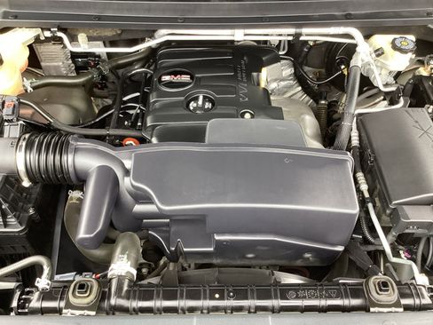 Used 2017 GMC Canyon SLE image 32