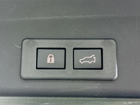 Used 2025 Subaru Ascent Premium image 29