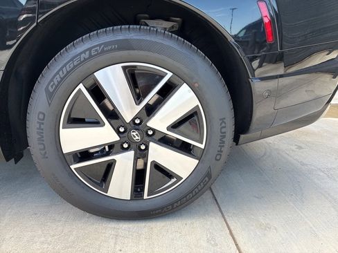 New 2026 Hyundai Ioniq 9 SEL image 7