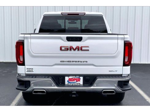 Used 2022 GMC Sierra 1500 SLT w/ SLT Premium Plus Package AWD/4WD image 4